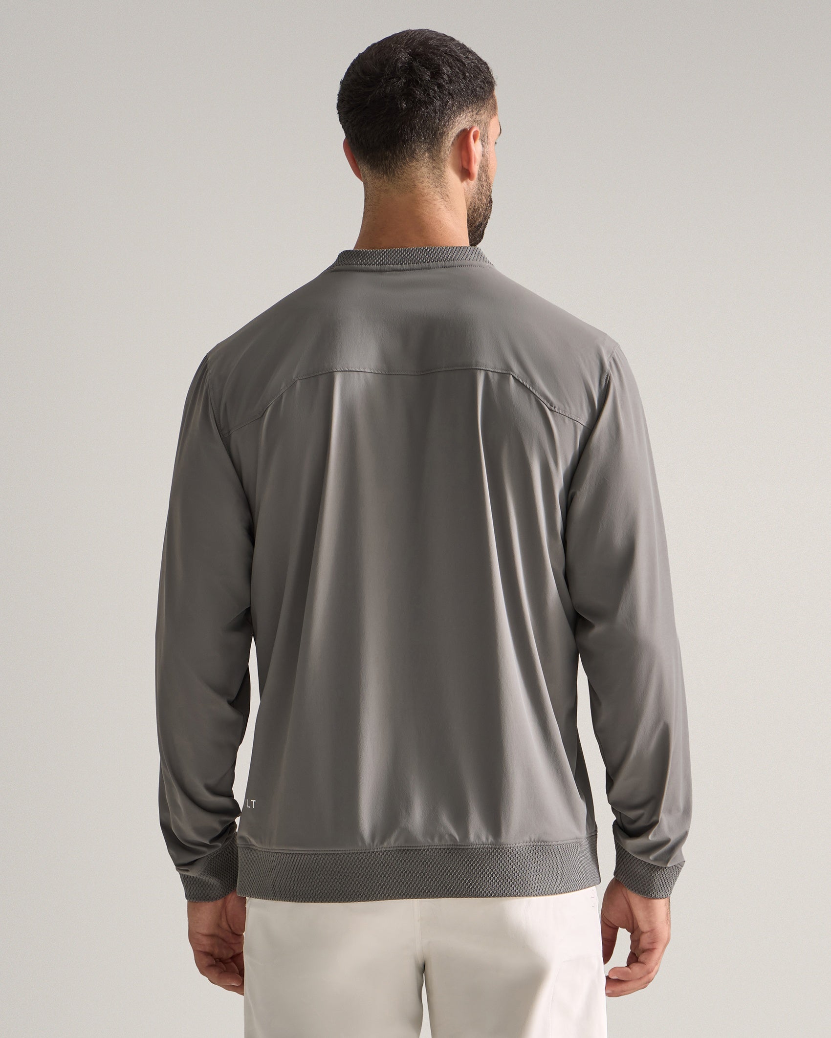 Arc Lightweight V-Neck Pullover